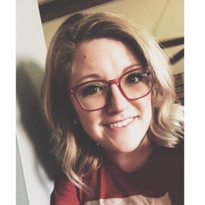 Meet your Posher, Erika